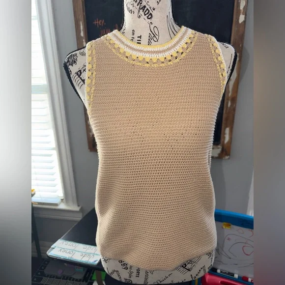 Ann Taylor Crochet Halter Shell Top in the color "Camel Multi". - Picture 2 of 6